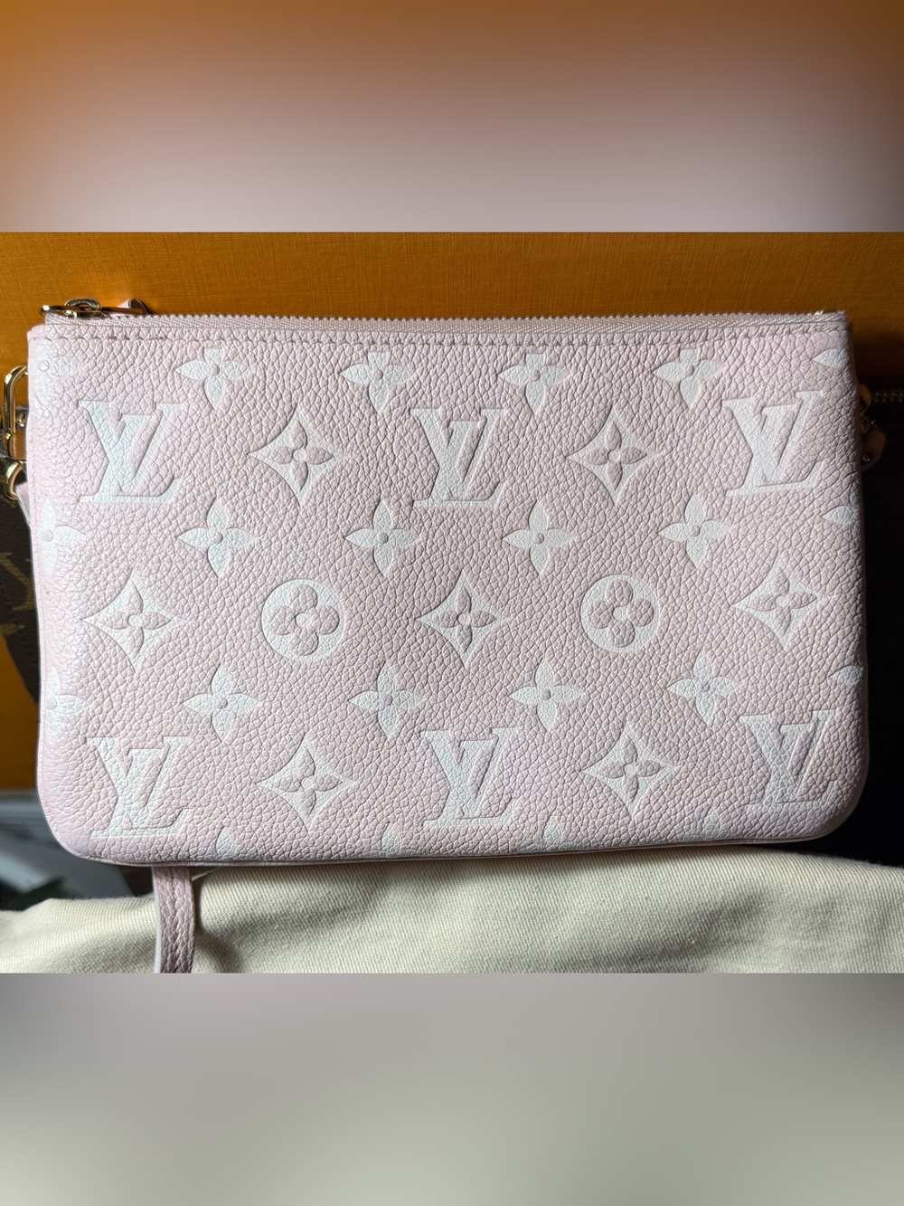 Louis Vuitton Monogram Crossbody - Picture 3 of 13
